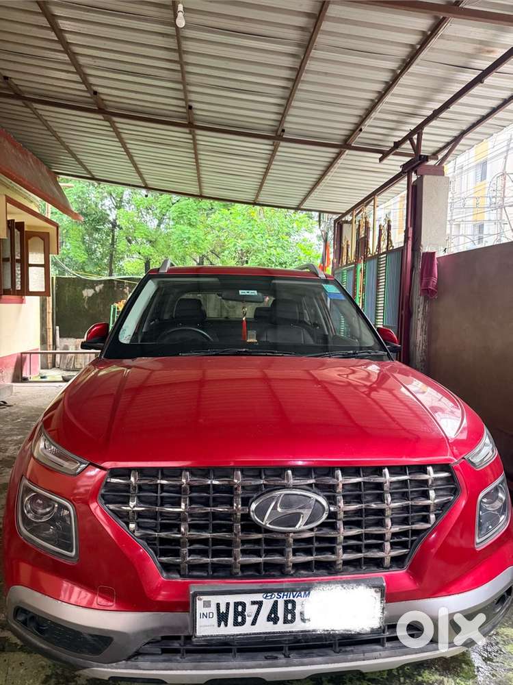 Hyundai Venue Model 2020 Petrol Car
