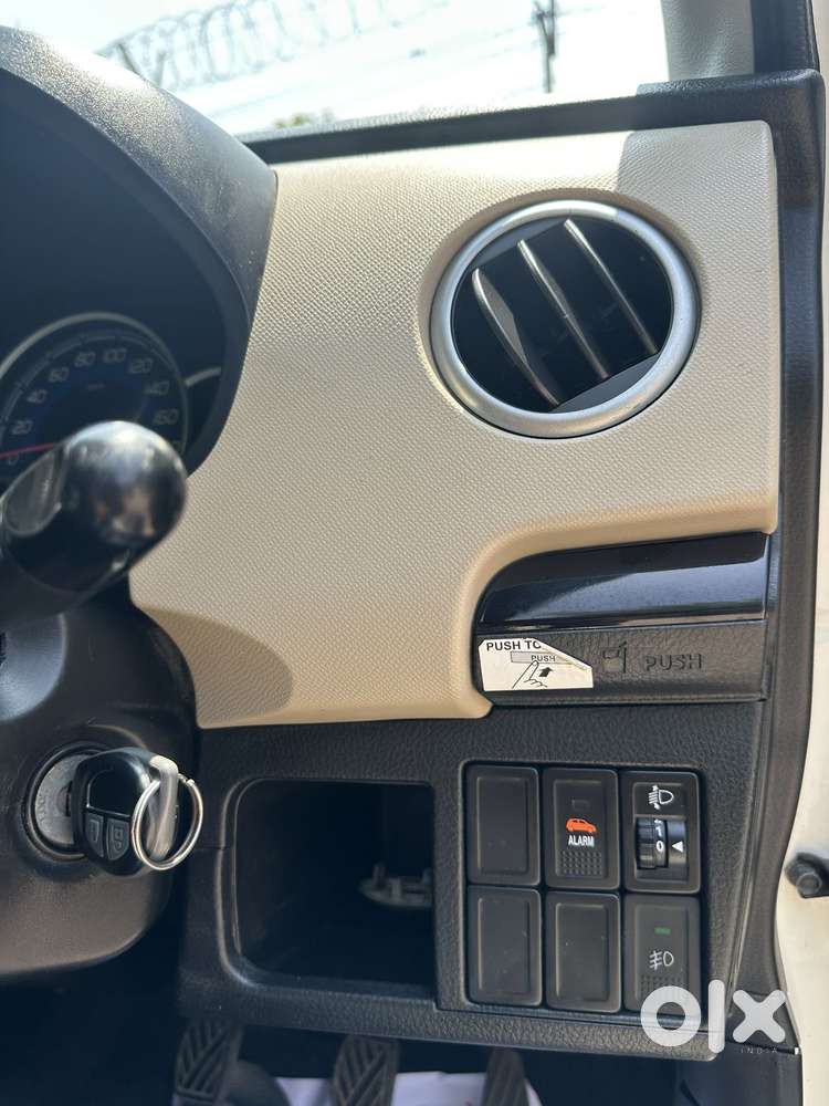 Maruti Suzuki Wagon R Vxi, 2017, Petrol