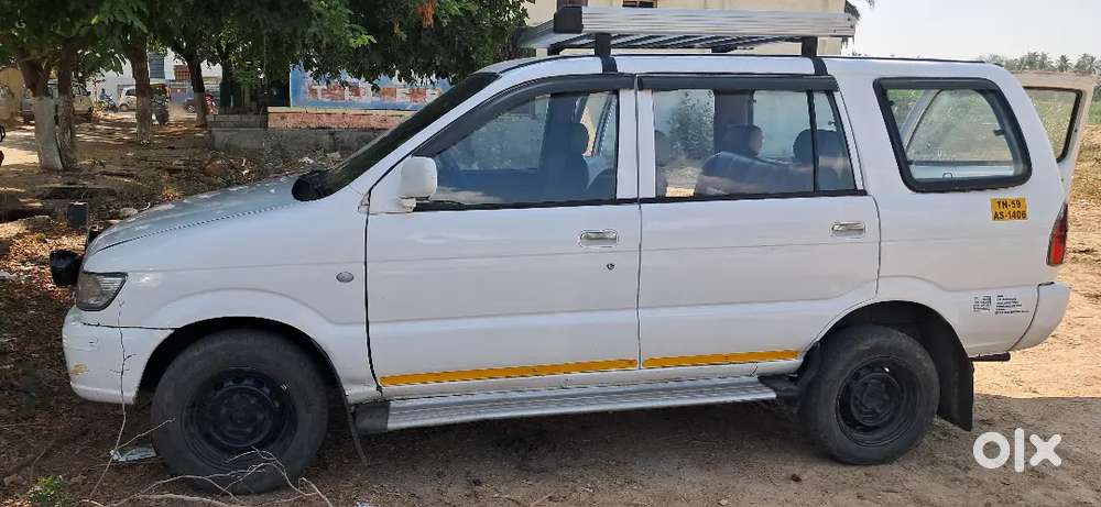 Chevrolet Tavera 2011 Diesel Well Maintained