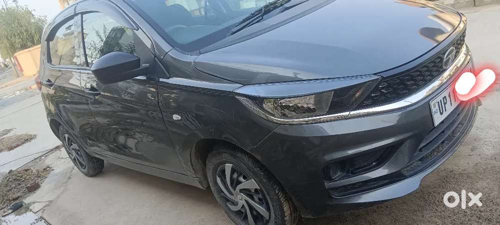 Tata Tiago 2024 Petrol Well Maintained