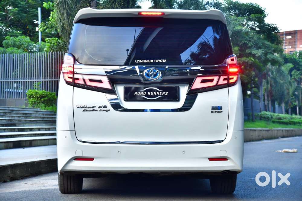 Toyota Vellfire Vip – Executive Lounge, 2022, Petrol