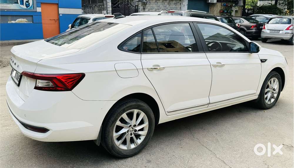 Skoda Slavia Ambition 1.0l Tsi Mt, 2024, Petrol