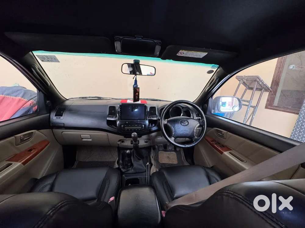 Toyota Fortuner 2010