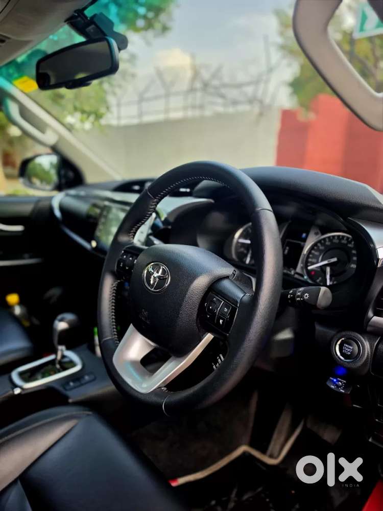 Toyota Hilux 2.8 High 4x4 Mt, 2023, Diesel