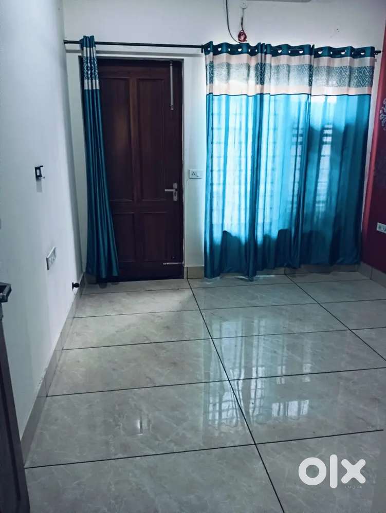 Ground floor avilable near mdu gate number 2