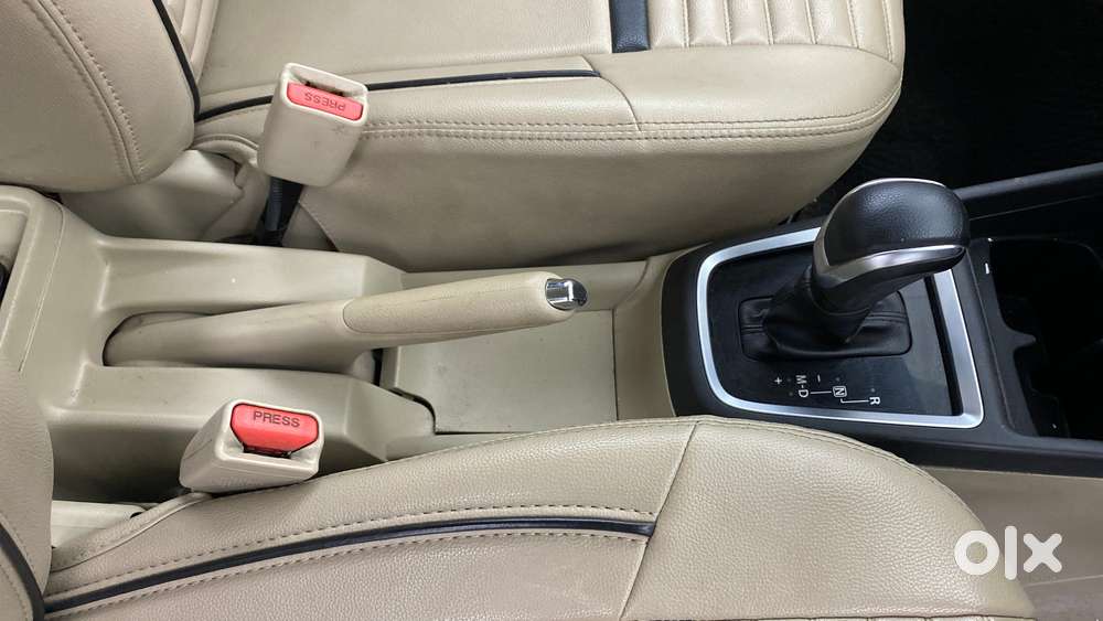 Maruti Suzuki Swift Dzire Zxi + Amt, 2022, Petrol