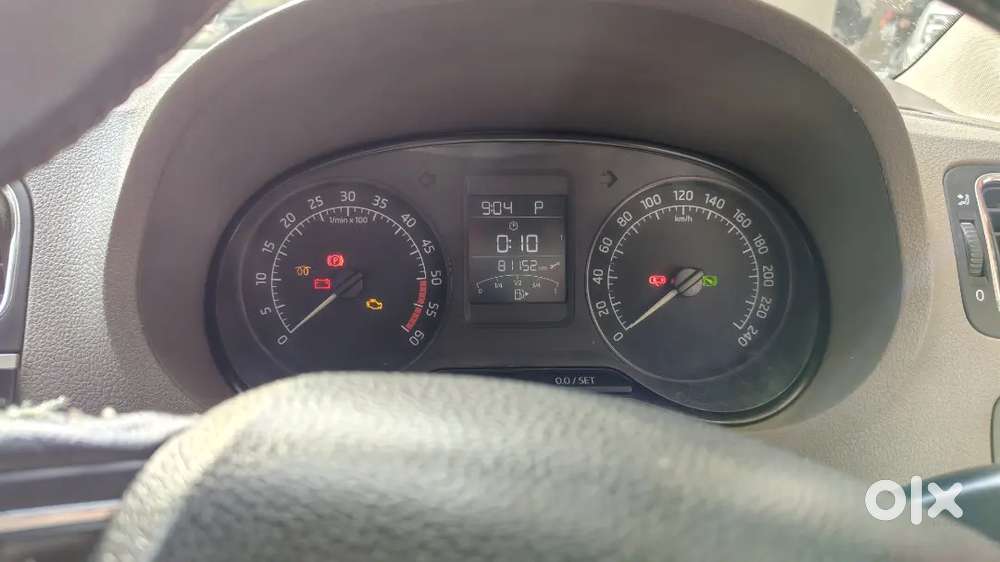 Skoda Rapid Elegance Diesel Dsg Automatic  2014  81,152 Km  ₹2.80 L