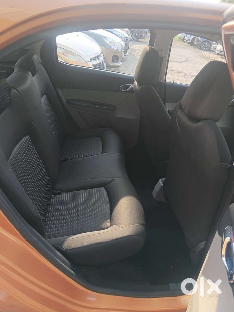 Tata Tiago 1.2 Revotron Xz (o), 2018, Petrol
