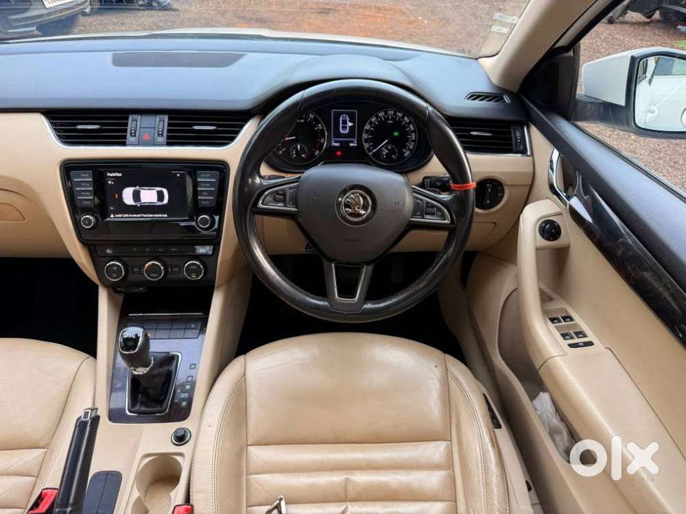 Skoda Octavia Style Plus 1.8 Tsi At, 2015, Petrol