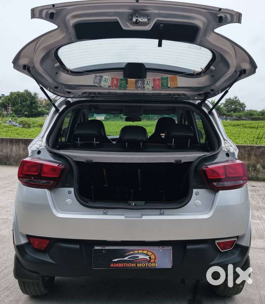 Mahindra Kuv 100 Mfalcon G80 K8 Dual Tone, 2018, Petrol