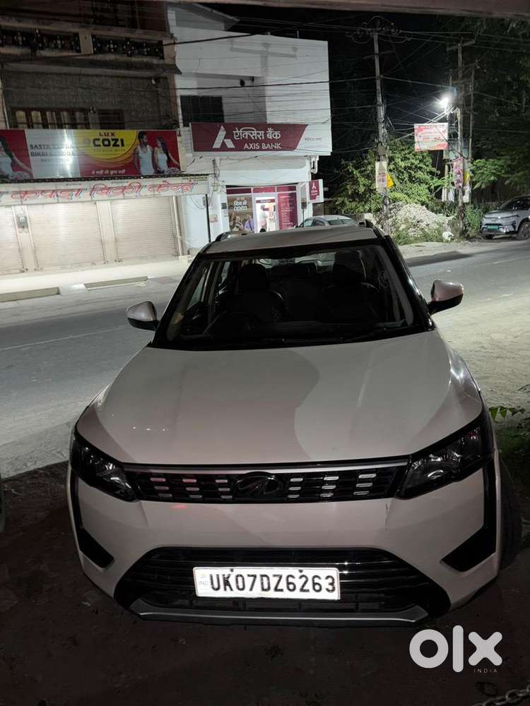 Mahindra Xuv300 2021 Diesel Well Maintained