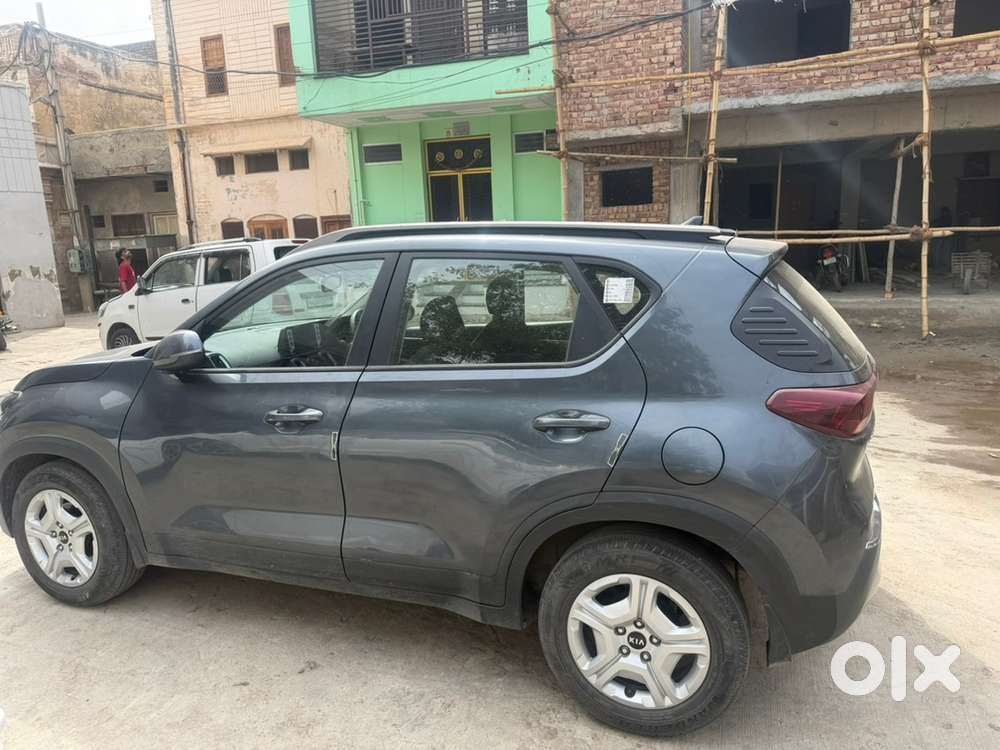 Kia Sonet Petrol 2021