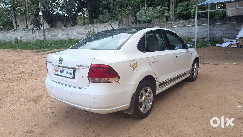 Volkswagen Vento Celeste 1.6 Highline, 2013, Diesel