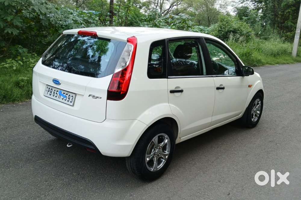 Ford Figo 1.2p Trend Mt, 2011, Petrol