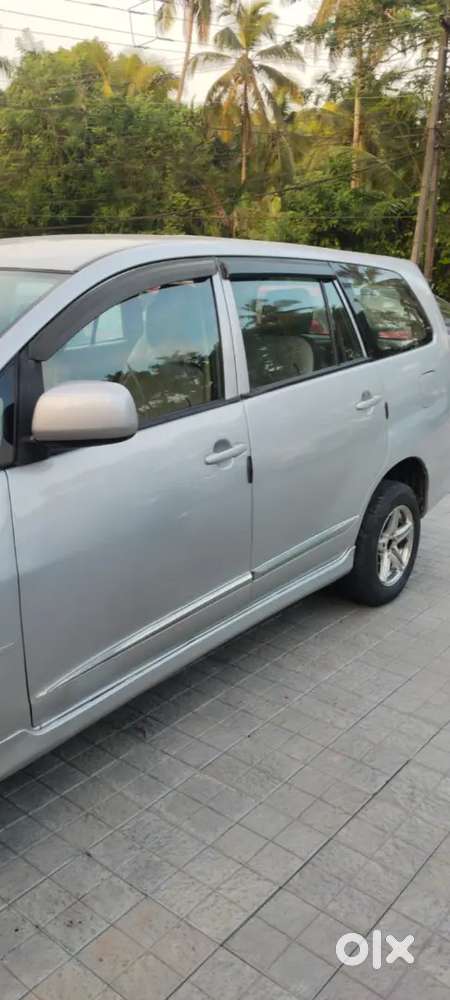 Toyota Innova 2.5 Ms 2014