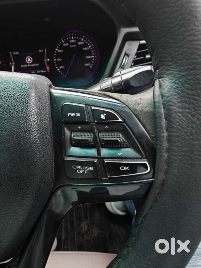 Mahindra Marazzo M8, 2019, Diesel