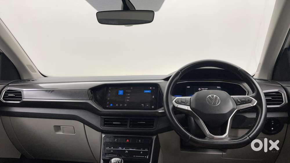 Volkswagen Taigun Topline 1.0 Tsi Mt (electric Seats), 2021, Petrol