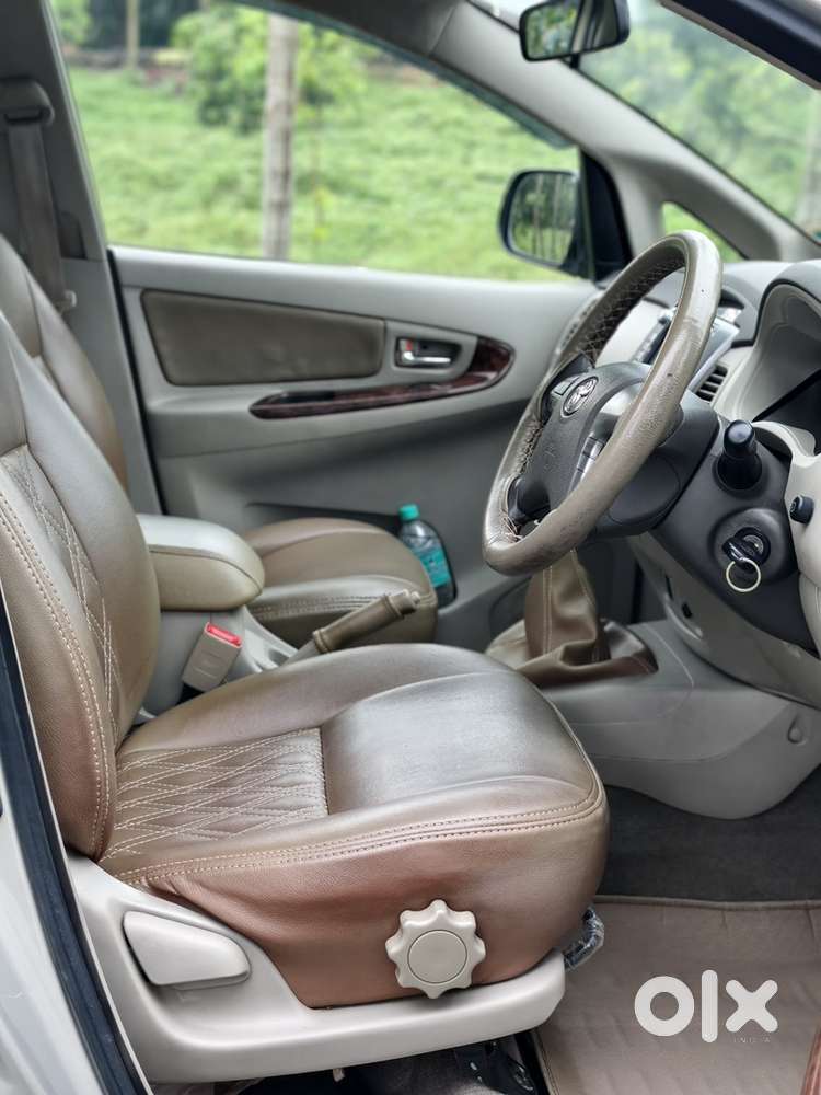 Toyota Innova 2.5 Vx 2013
