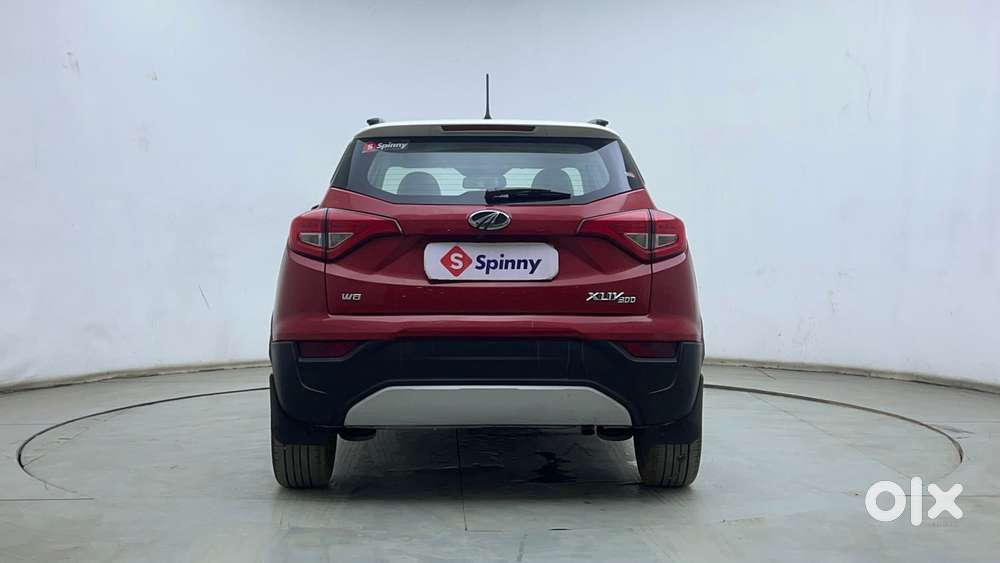 Mahindra Xuv300 W8 Option Dual Tone, 2021, Petrol
