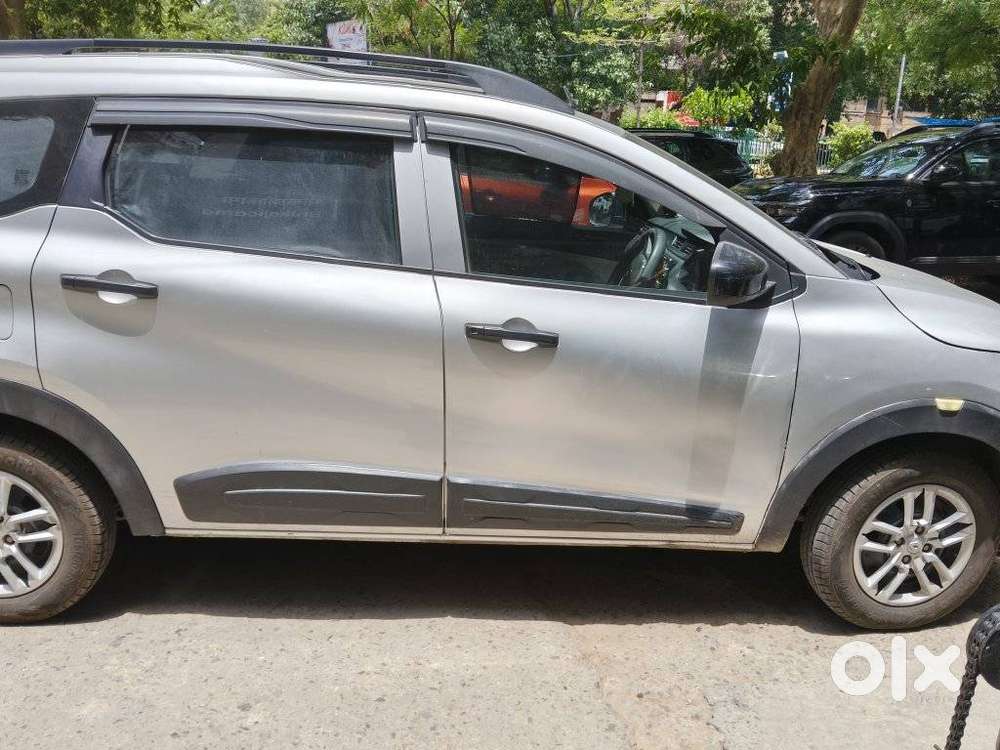 Renault Triber Rxl, 2022, Petrol