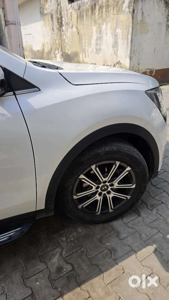 Mahindra Xuv700 Petrol 2023