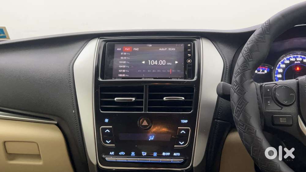 Toyota Yaris Ativ Vx Cvt, 2018, Petrol