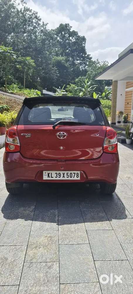 Toyota Etios Liva 2018 Dual Tone