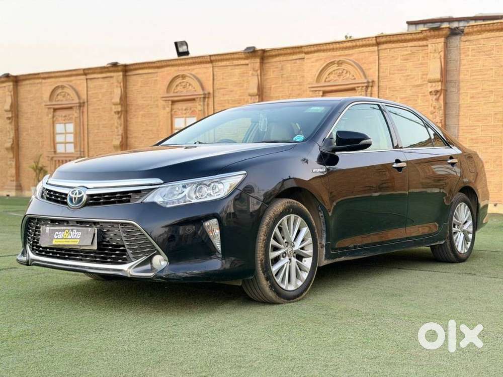 Toyota Camry 2.5 Hybrid, 2016, Cng & Hybrids