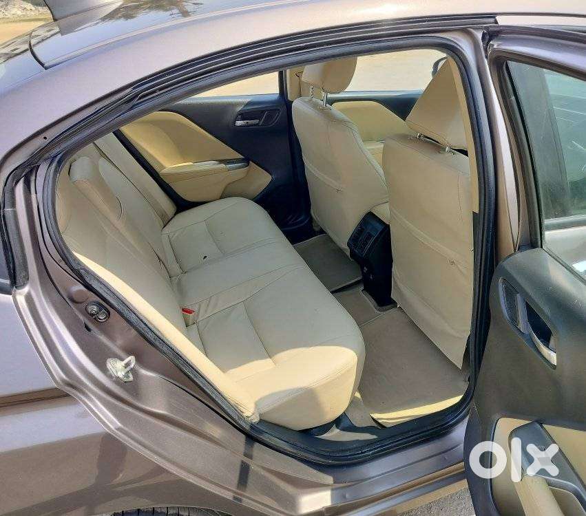 Honda City V Mt Sunroof, 2015, Diesel