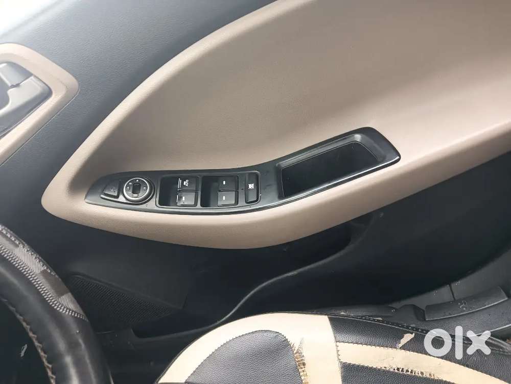 Hyundai Elite I20 2015 Petrol Well Maintained
Good Mileage 
All Good.