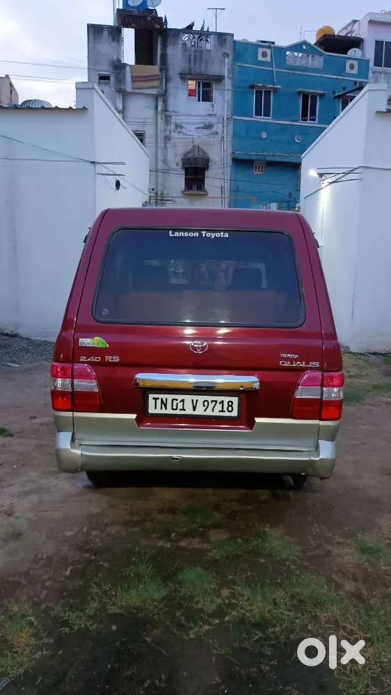 Toyota Qualis 2003