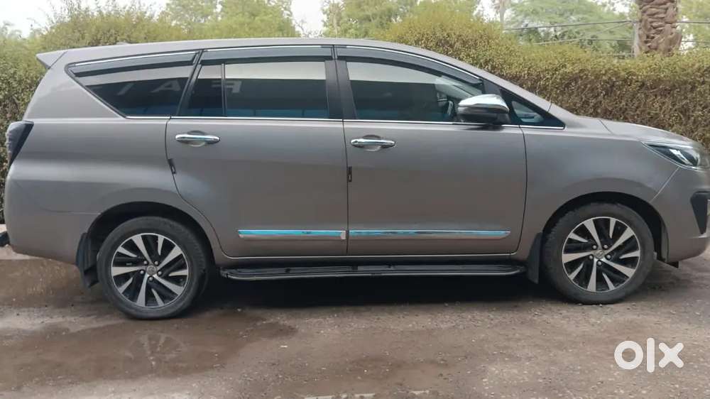 Toyota Innova Crysta 2022 Petrol Well Maintained