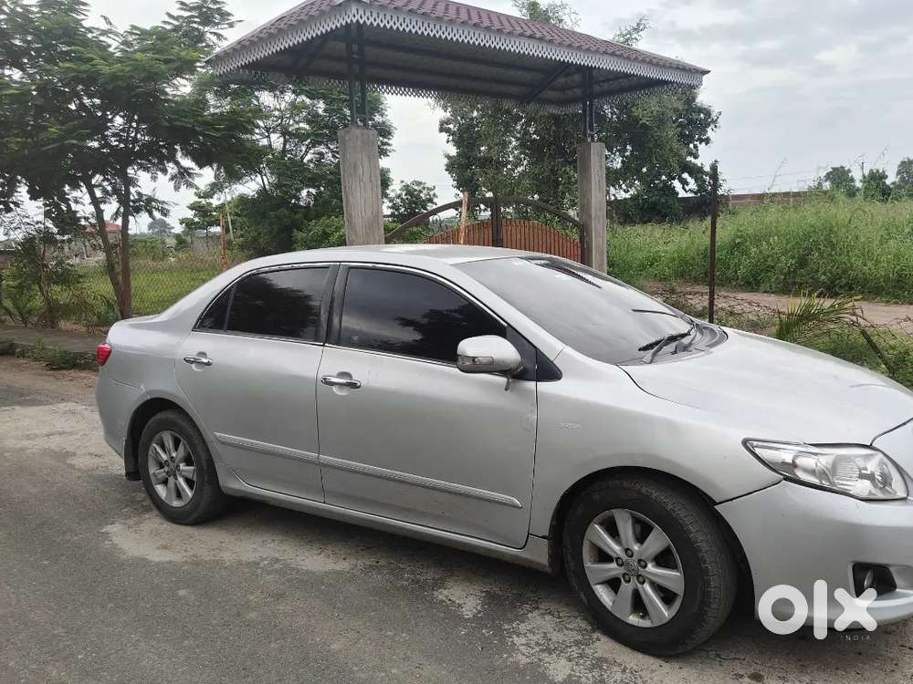 Toyota Corolla Altis 2010