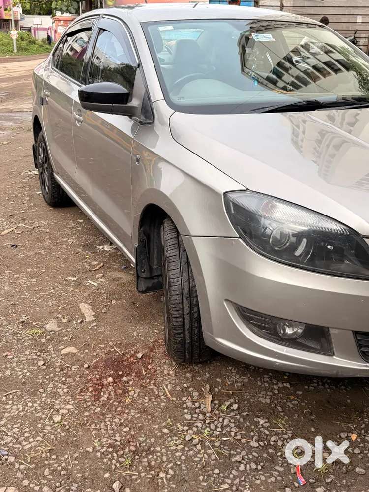 Skoda Rapid Elegance 2014