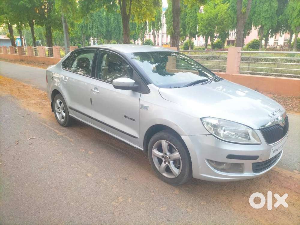 Skoda Rapid 2013 Diesel Version.