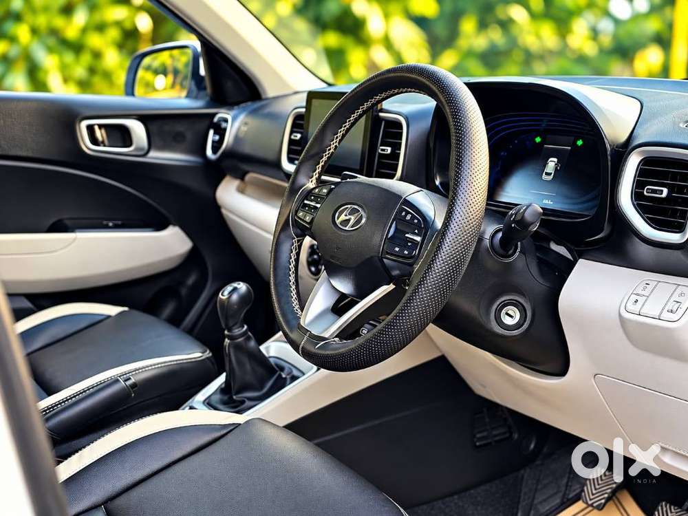 Hyundai Venue 1.2 S (o), 2023, Petrol