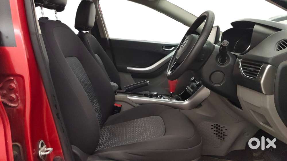Tata Nexon 1.5 Revotorq Xza Plus Dualtone, 2018, Diesel