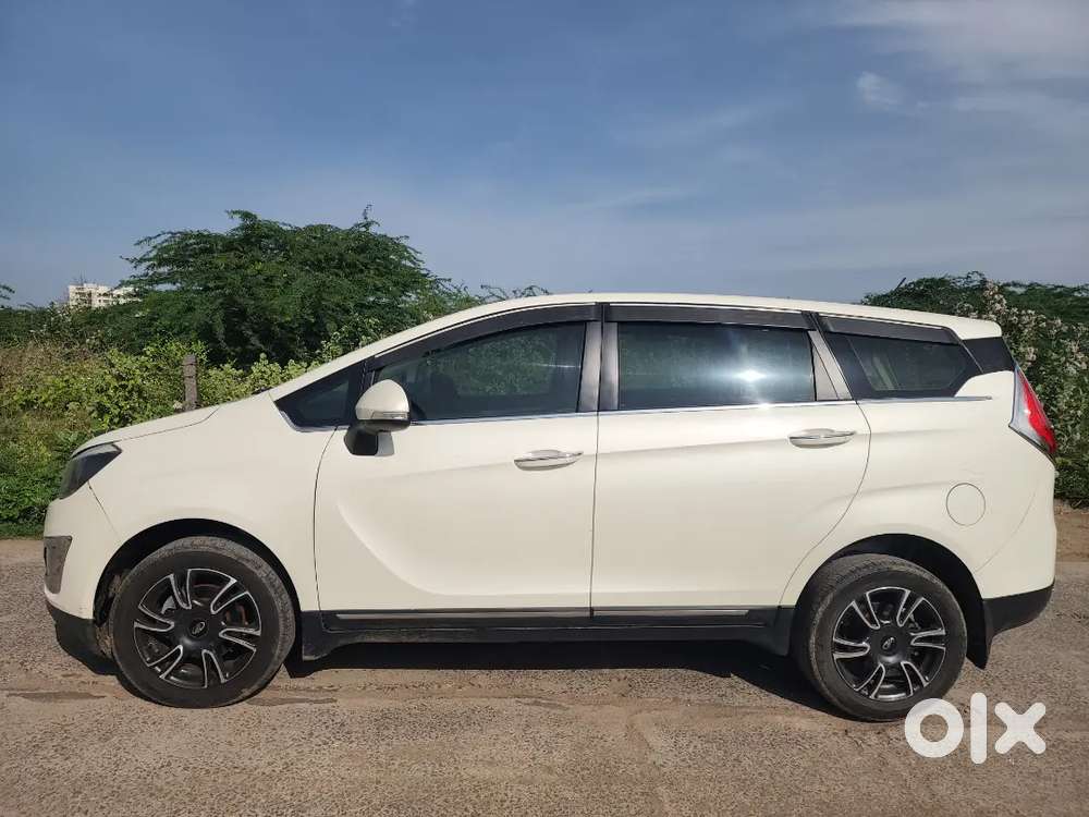 Mahindra Marazzo 2018  M8 Diesel.