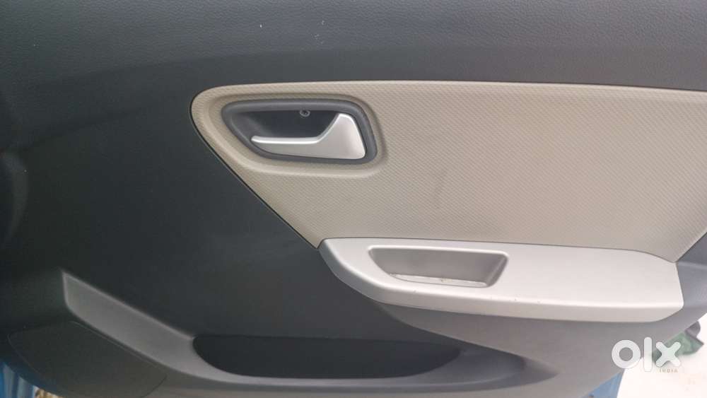 Maruti Suzuki Alto K10 Vxi Amt, 2015, Petrol