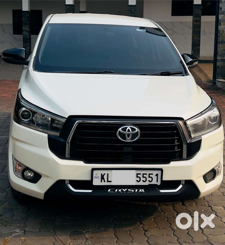 Toyota Innova Crysta 2018/6 2.8 Z At Diesel 105000 Km Driven