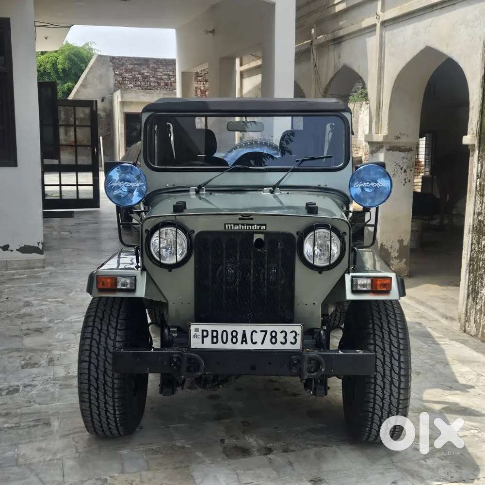 Mahindra Jeep Classic 2000