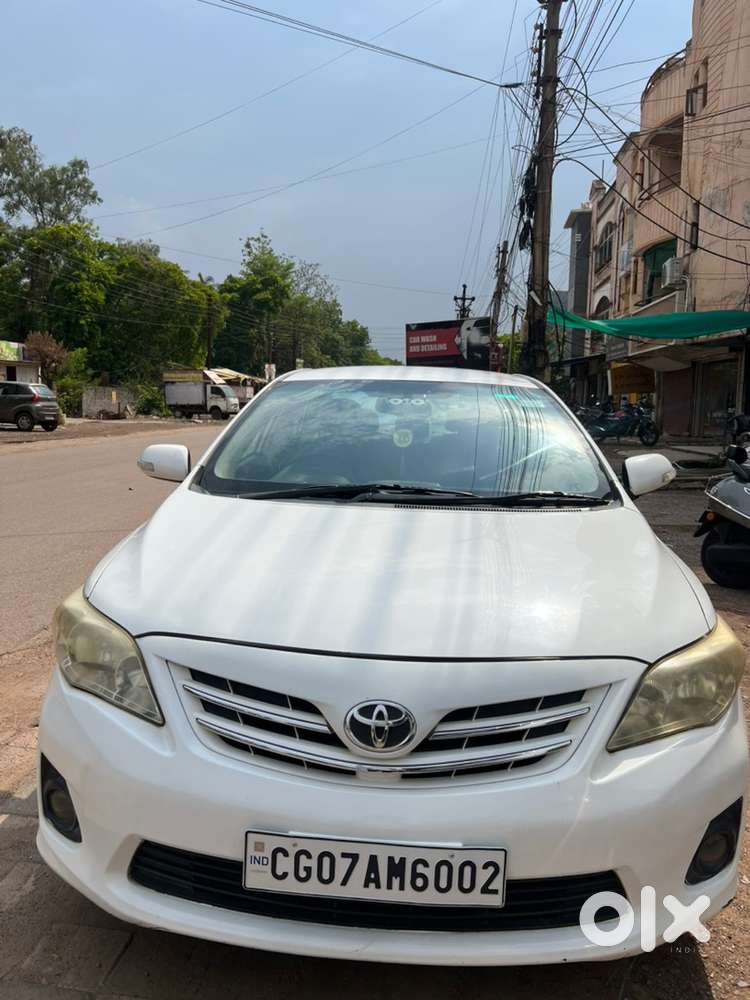 Toyota Corolla Altis 2013