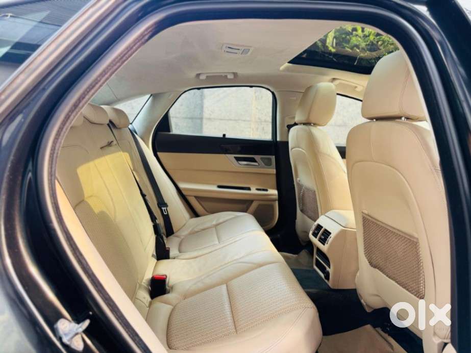 Jaguar Xf 2.0 Petrol Prestige, 2020, Petrol