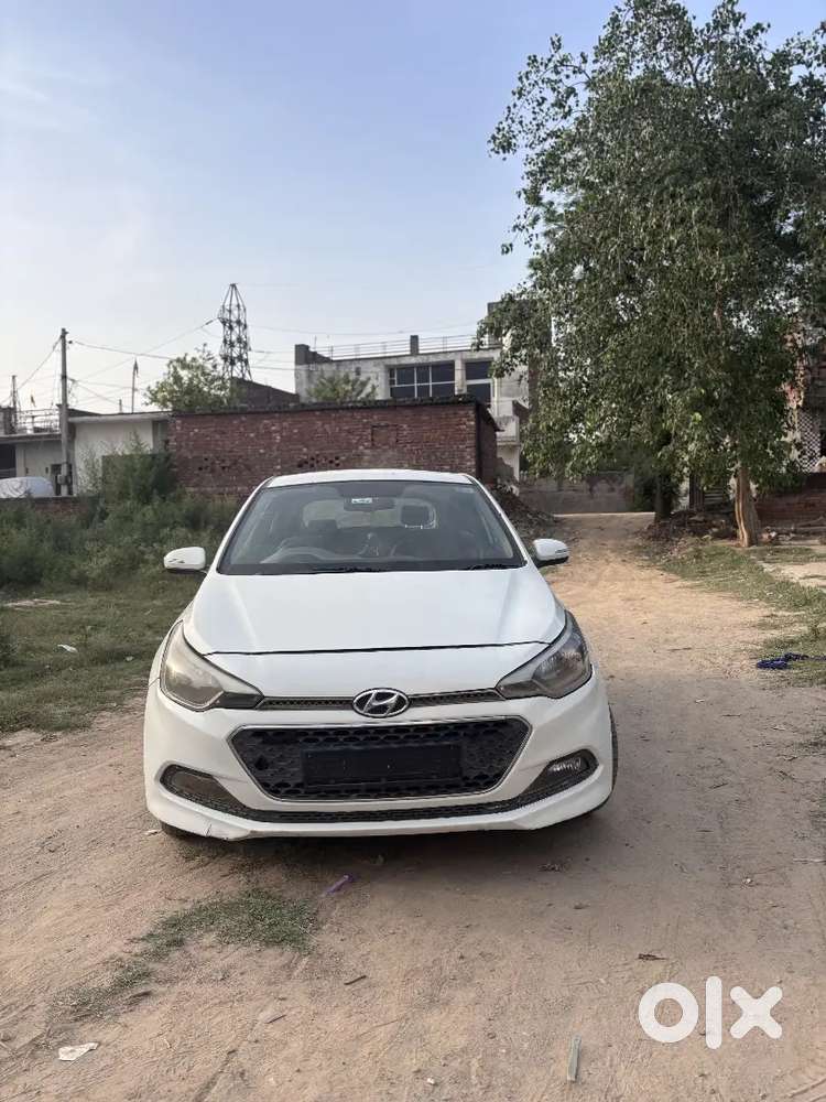 I20  4owner Engine Full Ok Average 25+ Top Model Push Botton Start