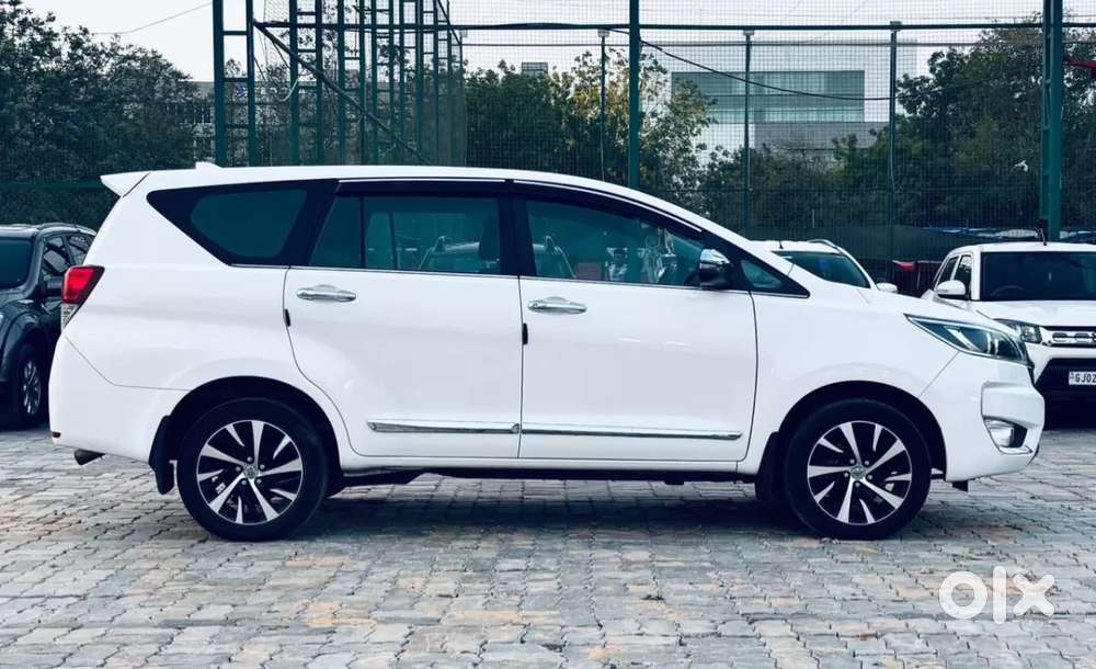 Toyota Innova Crysta [2020-ongoing] 2.4 Zx 7 Str, 2023, Diesel