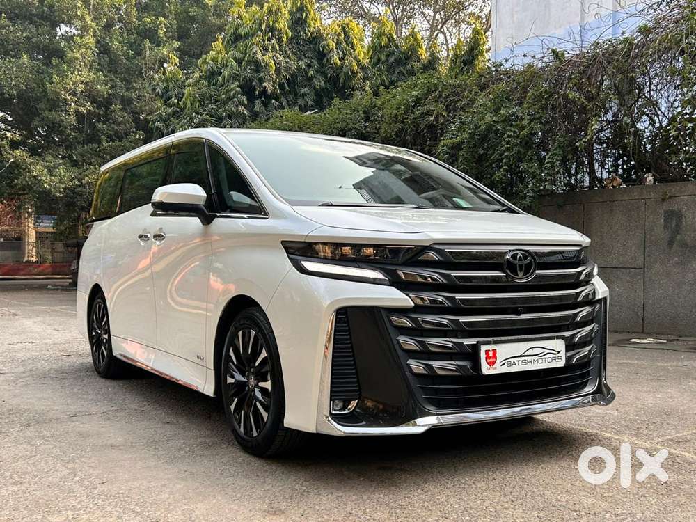 Toyota Vellfire Vip – Executive Lounge, 2024, Petrol