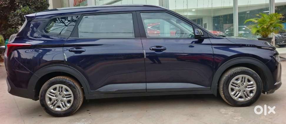 Kia Carens, 2024, Petrol
