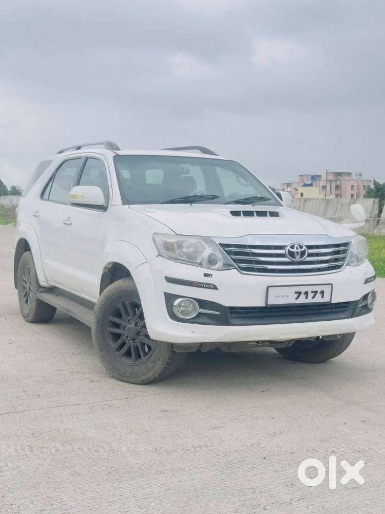 Toyota Fortuner 4x2 At, 2015, Diesel