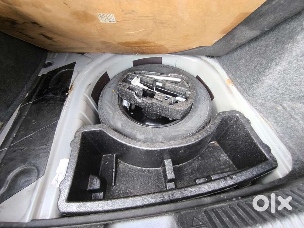 Volkswagen Vento 1.2 Tsi Highline At, 2015, Petrol