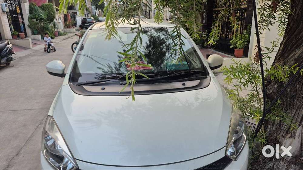 Tata Tiago Petrol 2016